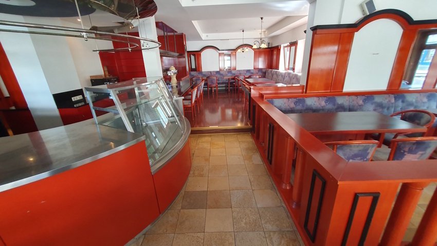 Gewerbe-Immobilie mit Wohnungsmöglichkeit. Restaurant in guter Lage in Oberbayern kaufen