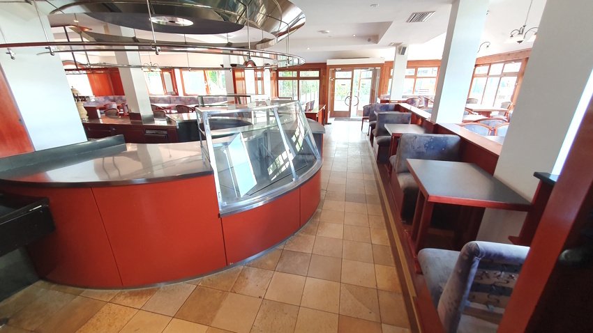 Gewerbe-Immobilie mit Wohnungsmöglichkeit. Restaurant in guter Lage in Oberbayern kaufen